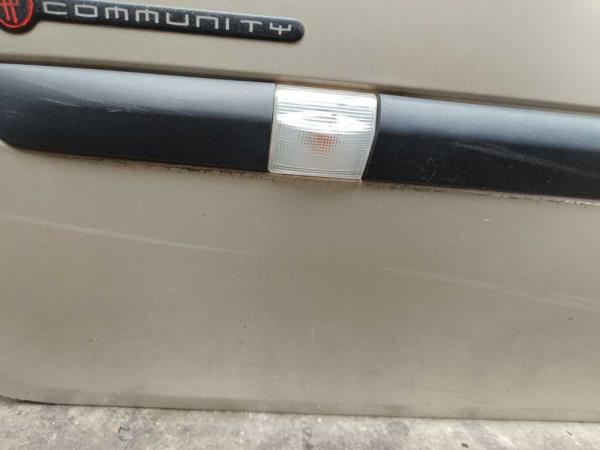 PORTE AVANT GAUCHE RENAULT CLIO 3 3-PORTES - Vue 3